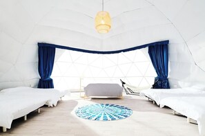 1 habitación y escritorio 