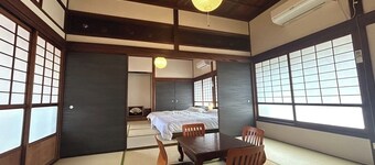 5 minutes walk from the port in the center of tow / Goto Nagasaki