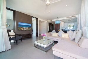 Smart TV - Karon Beachfront Apartment 703 (Karon)