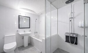 Decoración personalizada, muebles diferentes y escritorio 