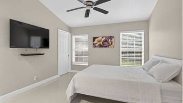 4 bedrooms, desk, iron/ironing board, WiFi