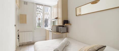 1 bedroom, Internet, bed sheets