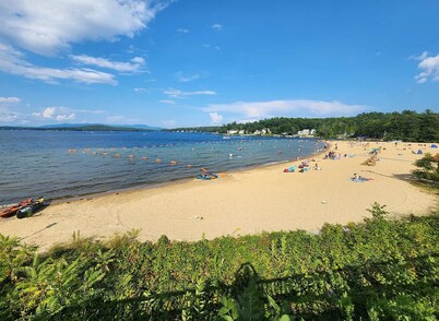 Newly Renovated June 2026  2BR/2BA Laconia Condo with AC & WiFi