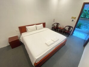 Basic Double Room, Balcony, River View | Desk, free WiFi, bed sheets