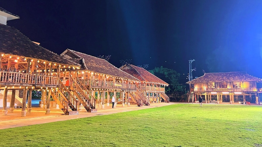 Mini Dien Bien Riverside Hotel - Lang Thai