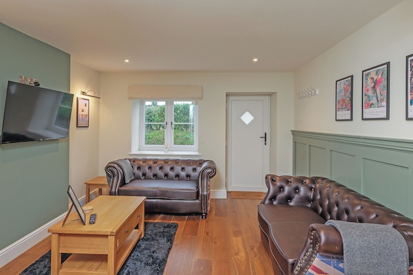 Living room | Huxley’s Cottage - Coastal Cottages, Sedgeford