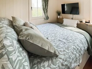 1 bedroom, free WiFi