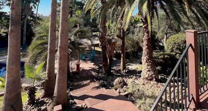 Relaxing resort for family and group retreat.