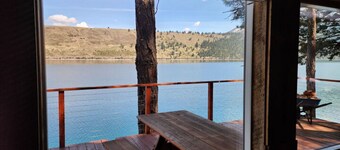 Lakefront home w/ wraparound deck, modern appliances, WiFI & dog-friendly