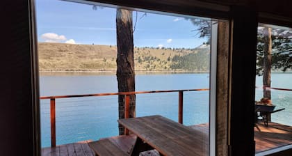 Lakefront home w/ wraparound deck, modern appliances, WiFI & dog-friendly