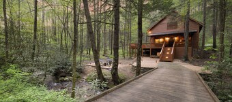 Cozy Cohutta Cabin: Creekside Cabin in Ellijay!