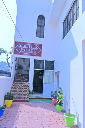Exterior - Hotel B.k Palace (Ayodhya)