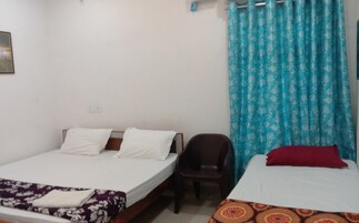 Quarto triplo | Wi-Fi de cortesia, roupa de cama