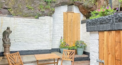 2 bedroom accommodation in Leek