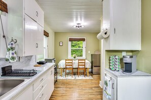 Fridge, microwave, coffee/tea maker, toaster
