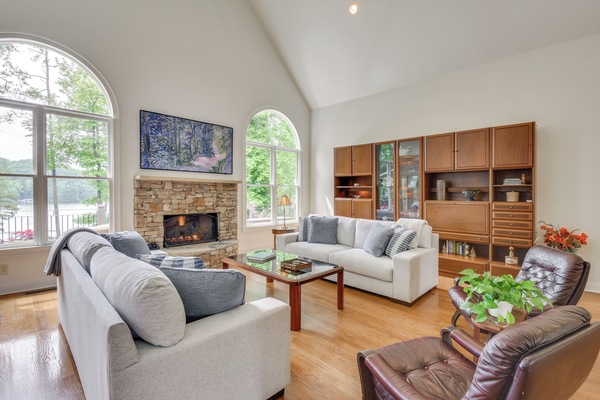 Living Room | Free WiFi | Central A/C & Heat | 1st Floor