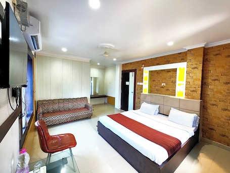 Deluxe Double Room, Multiple Beds, Air conditioning. Hotel Sai Sandpiper