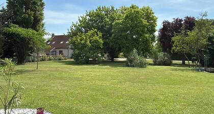 Country cottage ideal for family vacations large shady grounds