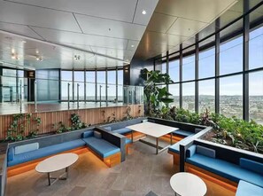 Terrace/patio - 12- Comfy 2B in the Heart of CBD (Brisbane City)