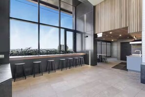 Fridge, microwave, oven, stovetop - 12- Comfy 2B in the Heart of CBD (Brisbane City)