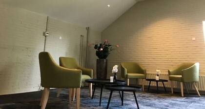 Outdoor Escape Near Nijmegen: River Walks, Nature Trails & Bike Rentals, 2 Units