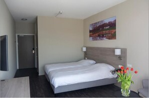2 quartos, Wi-Fi de cortesia, roupa de cama