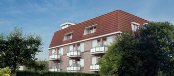 Scenic Nature Escape: Bike Rentals, Riverside Dining Near Nijmegen - 4 Units
