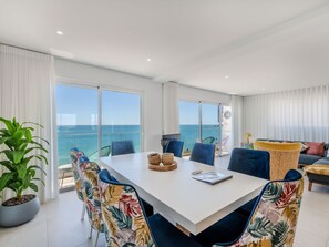 تناول الطعام