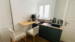 Kaffetrakter/tekoker og mikrobølgeovn