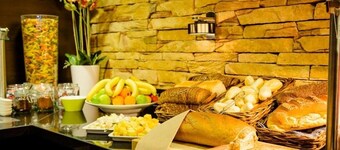 Stay in Thorn’s Historic Center – Charming Room in the Famous White Village