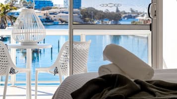 3 bedrooms, iron/ironing board, travel crib, free WiFi