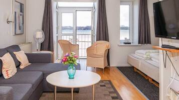 Classic Apartment, 1 Bedroom | Interior