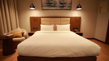 Estudio | Tabla de planchar con plancha y wifi gratis