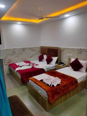 Quadruple Room - Hotel Sheeri Inn (Faizabad)