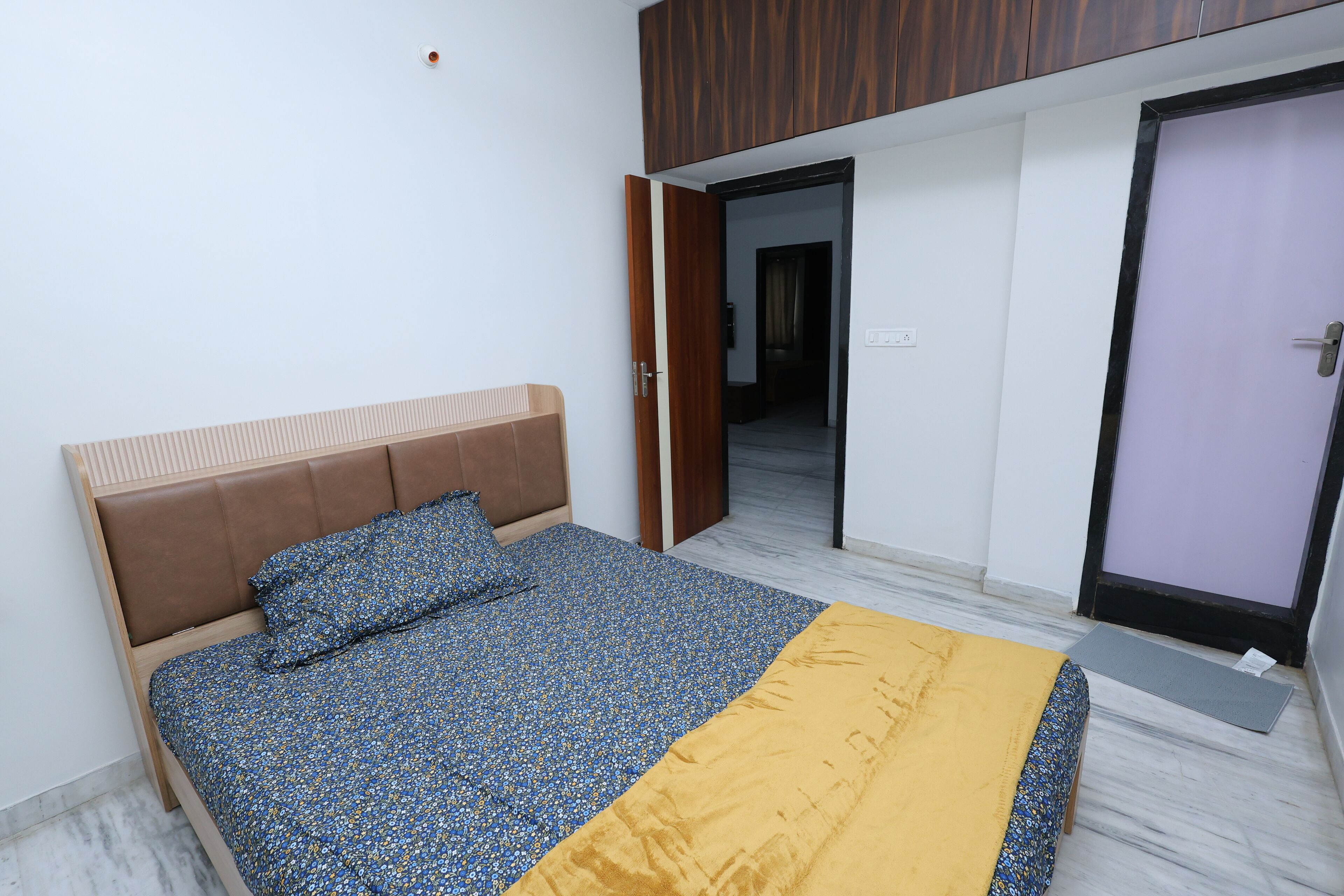 2 dormitorios, tabla de planchar con plancha, wifi y ropa de cama