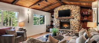 Geraldine Drive by AvantStay | Hot Tub, Views, Walk to Trails + Game Room