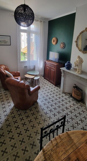 Smart TV - Le Manoir d'Aude - Apt Emeraude (Peyriac-de-Mer)