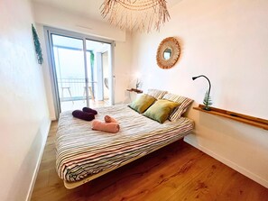 2 chambres, fer et planche à repasser, lit parapluie, Wi-Fi gratuit