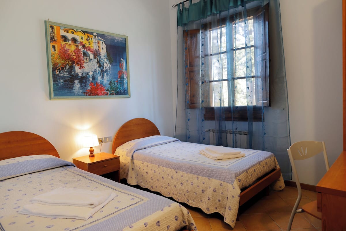 Classic Double or Twin Room, Hill View