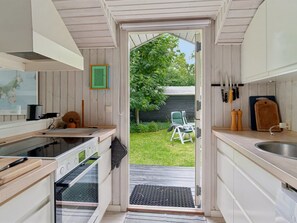 Fridge, dishwasher, cookware/dishes/utensils