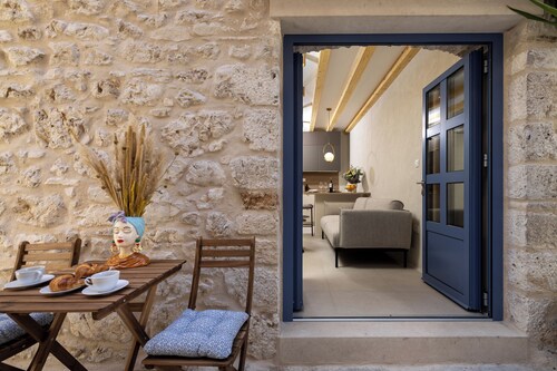 Villa Maja Aurelia in the Centre- Romantic Studio Apartment