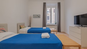 2 bedrooms, WiFi (free), bed sheets - Life Home Vatican by Halldis (Rome)
