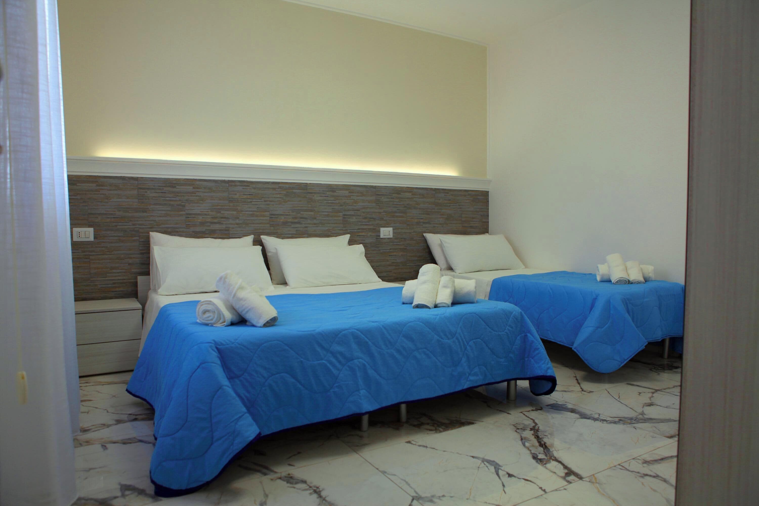 1 habitación y ropa de cama 
