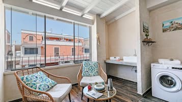 Standard-Apartment, Mehrere Schlafzimmer (Pino 1 - 3 bedrooms Near The Sea) | Ausblick vom Zimmer