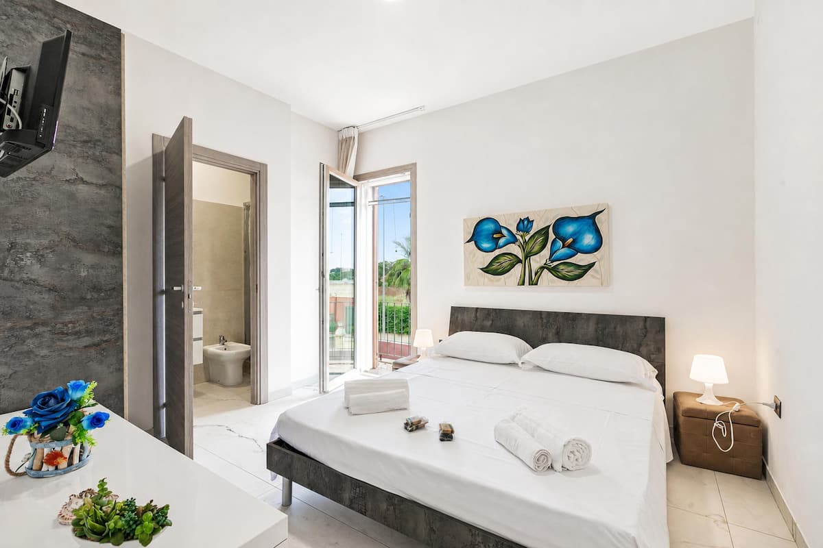 Standard Apartment, 3 Bedrooms, Balcony (Pino 5 - 3 bedrooms Near The Sea) | 1 bedroom