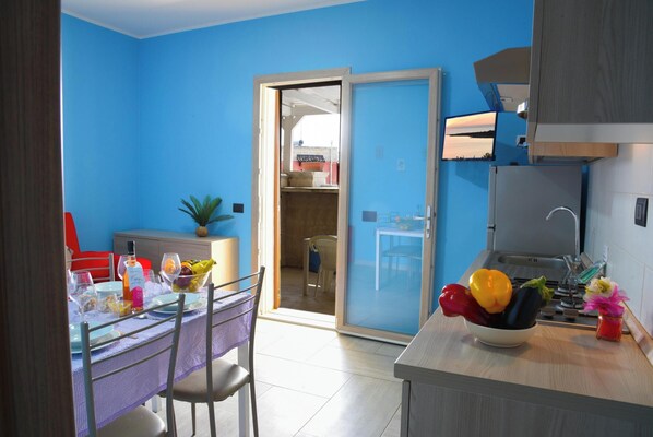 Family Apartment, 1 Bedroom (Marina Apartment In Pino Residence) | Private kitchen | Fridge, stovetop, dishwasher, coffee/tea maker - Pino Residence (Nardò)