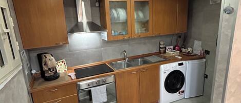 Four, plaque de cuisson