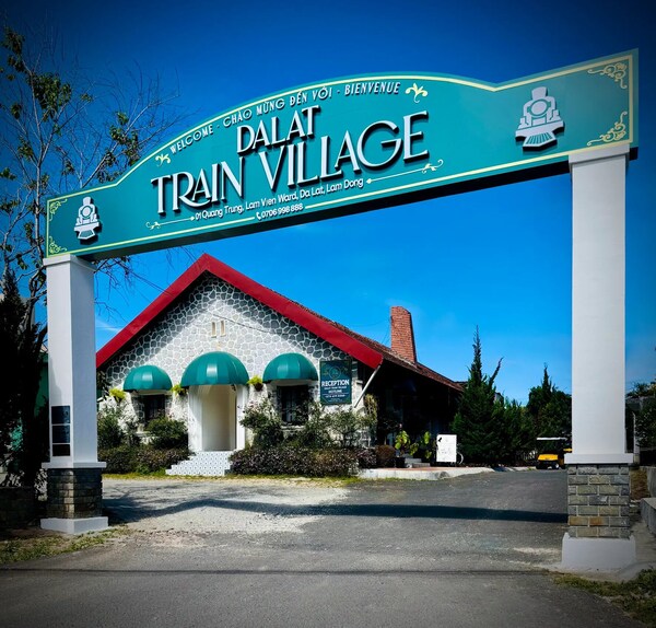 Dalat Train Village - Da Lat