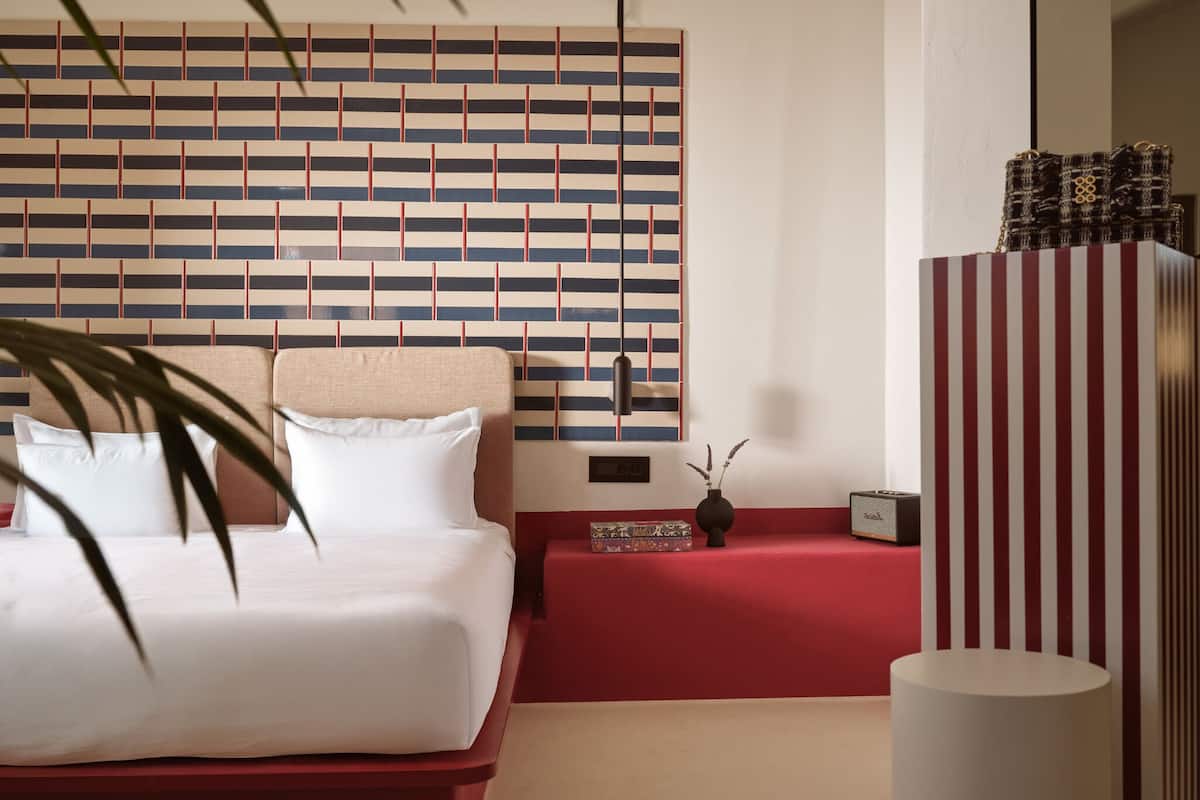 Panama Hideaway | In-room safe, blackout curtains, free WiFi