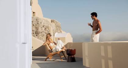 Neema Maison Finikia Santorini